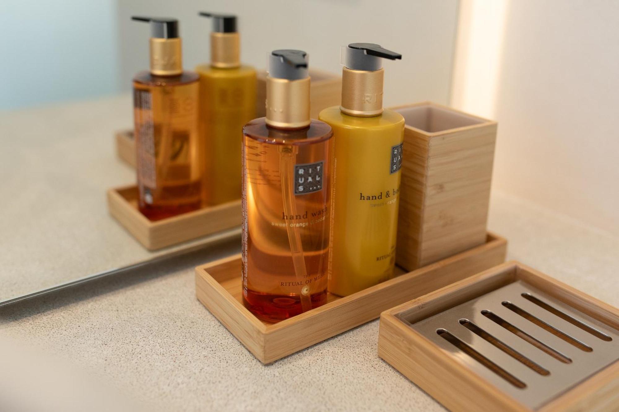 P Santa Clara Boutique By Sojo Cordoue
